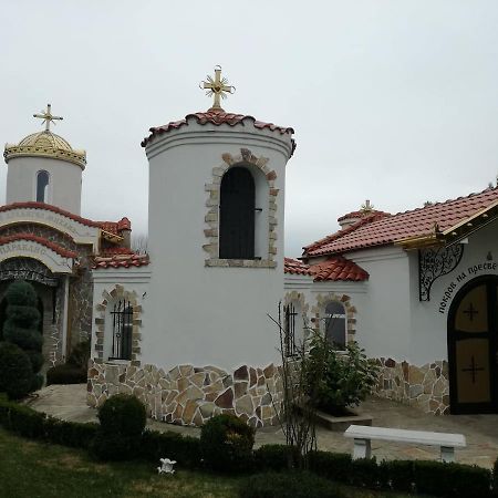 Villa St. Michael Мадара Екстериор снимка