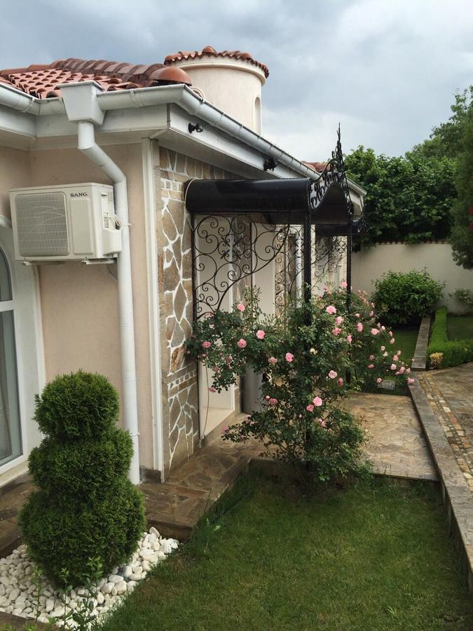 Villa St. Michael Мадара Екстериор снимка