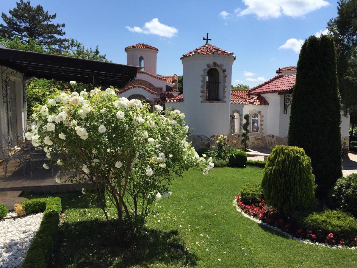 Villa St. Michael Мадара Екстериор снимка