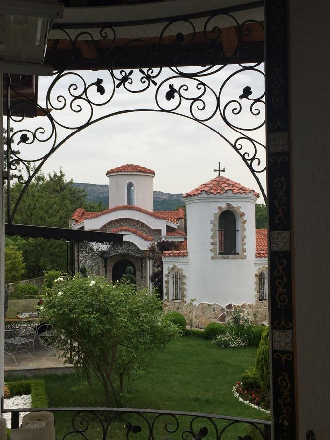 Villa St. Michael Мадара Екстериор снимка