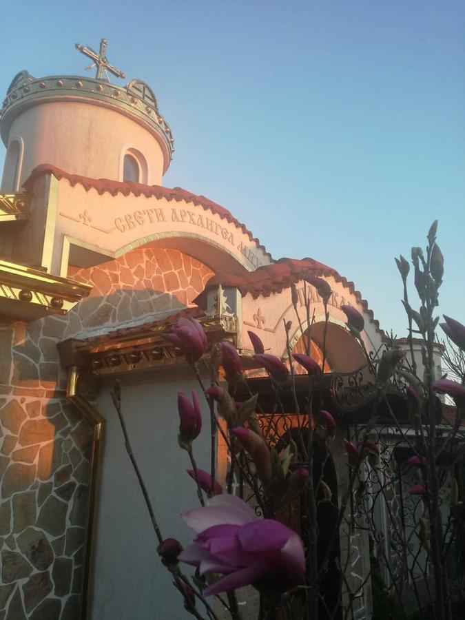 Villa St. Michael Мадара Екстериор снимка