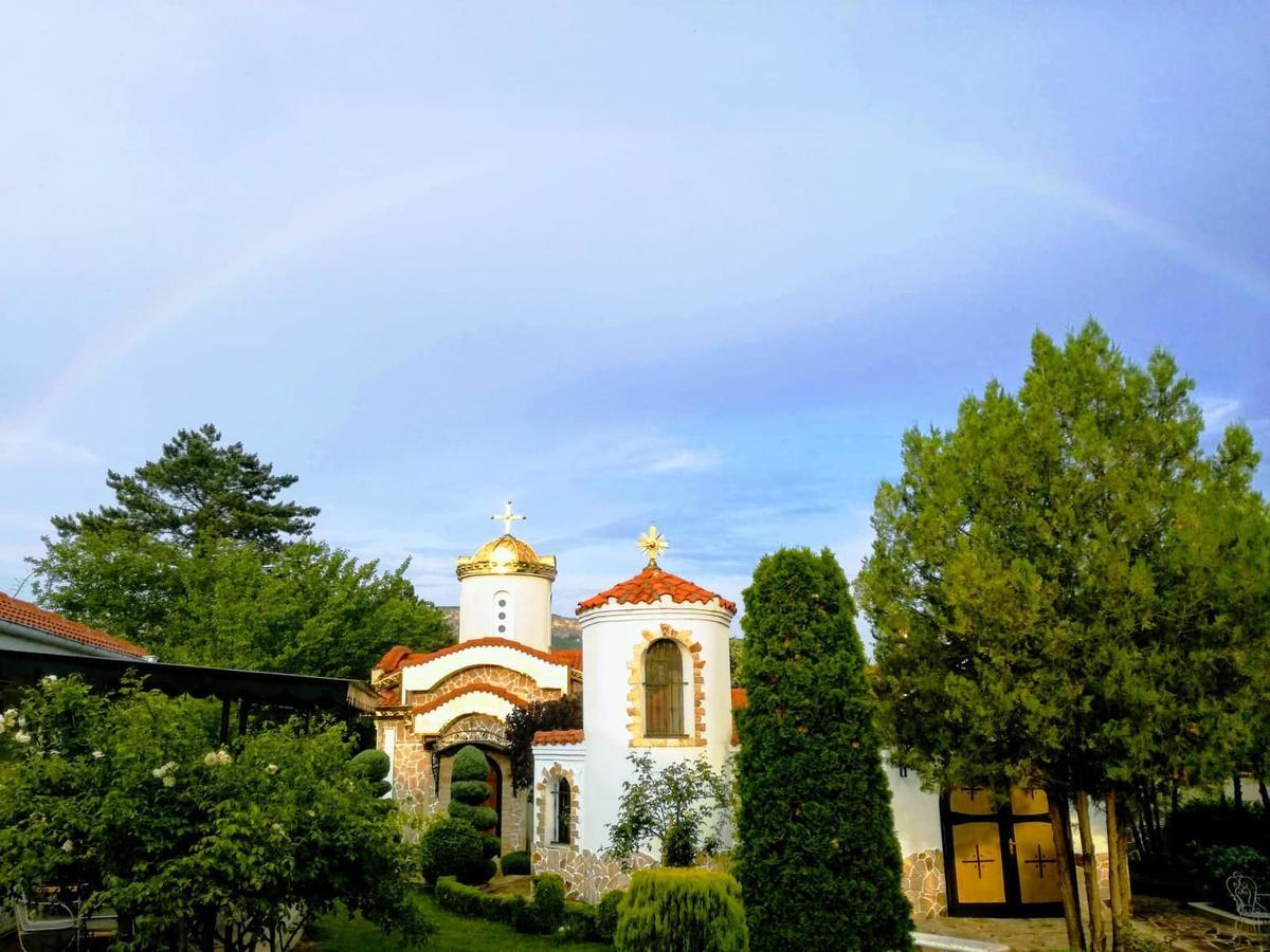 Villa St. Michael Мадара Екстериор снимка